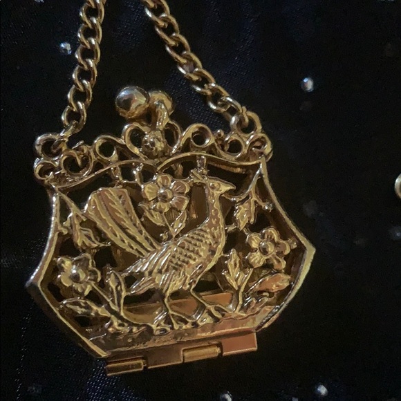 Vintage Gold Purse Necklace - Picture 2 of 5